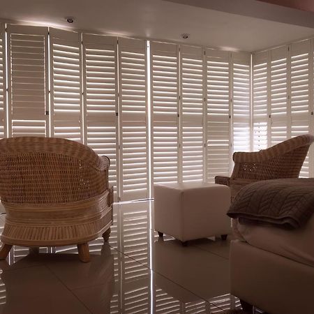 Beach Club Self Catering Apartments Mossel Bay Esterno foto
