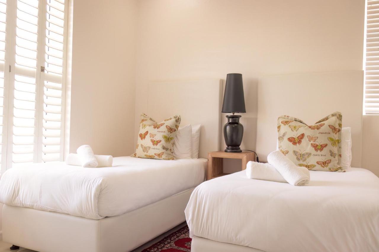 Beach Club Self Catering Apartments Mossel Bay Esterno foto