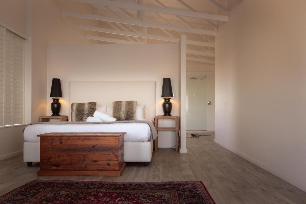 Beach Club Self Catering Apartments Mossel Bay Esterno foto