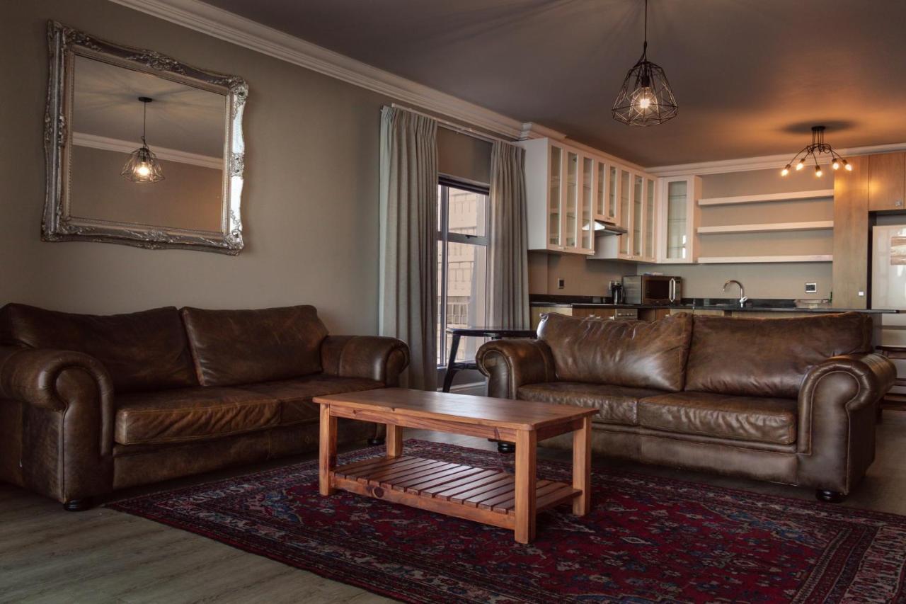 Beach Club Self Catering Apartments Mossel Bay Esterno foto