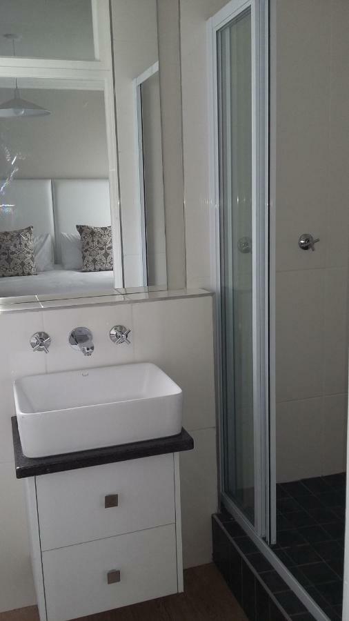 Beach Club Self Catering Apartments Mossel Bay Esterno foto