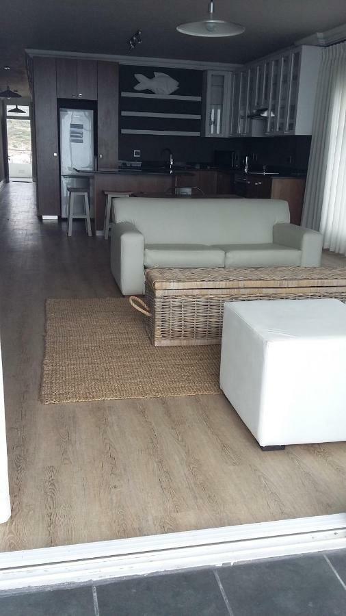 Beach Club Self Catering Apartments Mossel Bay Esterno foto